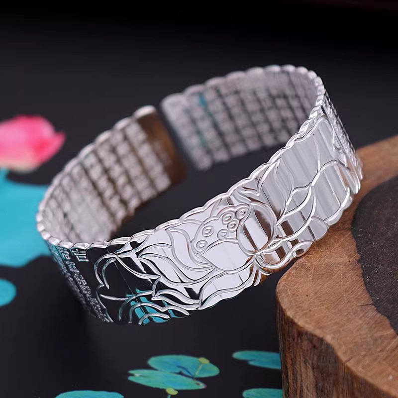 Luster Lotus Bloem Armband Voo - Wedding Sutra recensie en prijs